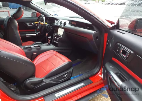 2019 Ford Mustang Ecoboost Premium z USA, uszkodzony, nr VIN 1FA6P8TH2K5159586